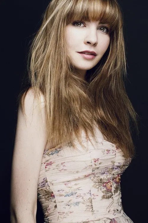 Alix Bénézech profile