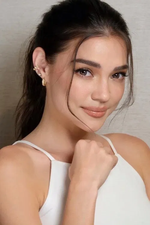 Rhian Ramos profile