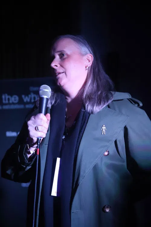 Suzanne Curtis profile