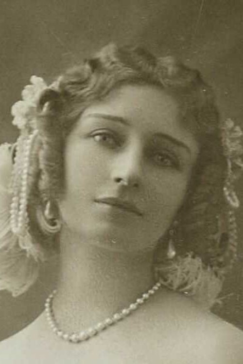 Geneviève Vix profile