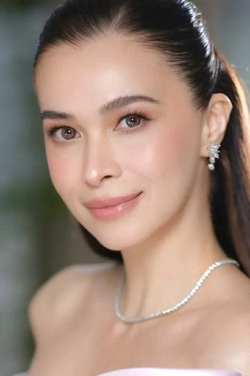 Sunshine Cruz profile