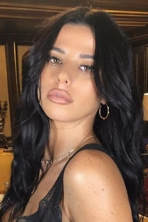 Victoria Villarroel profile