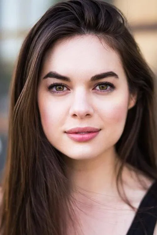 Courtney Lakin profile