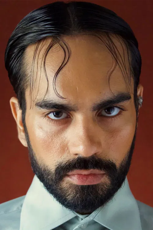 Gulshan Majeed profile