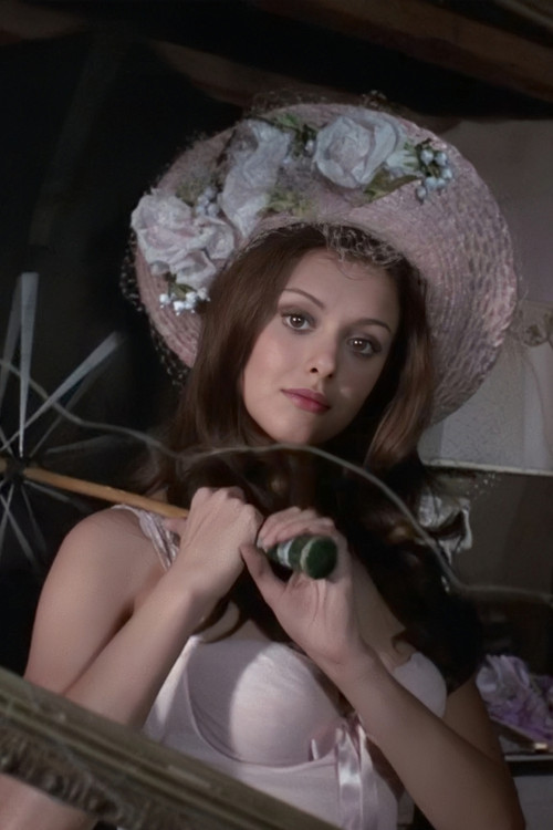 Lucía Méndez profile