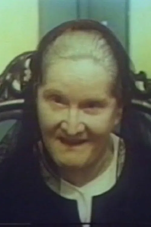 Estelita Bell profile