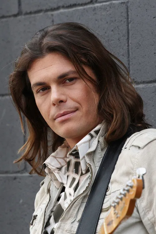 Gianluca Grignani profile