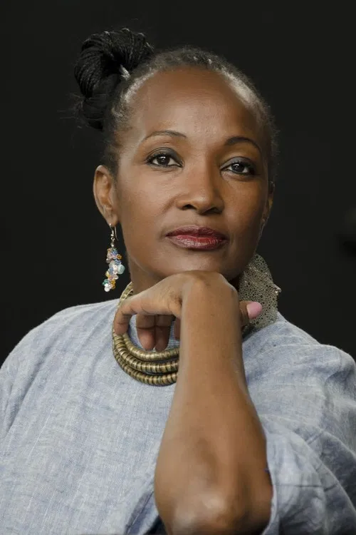 Lucrécia Paco profile