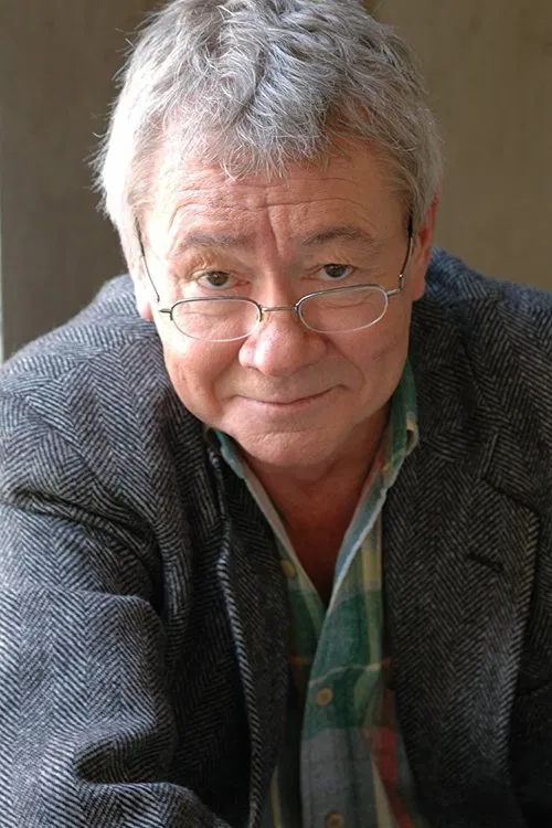 Michael Ray Davis profile