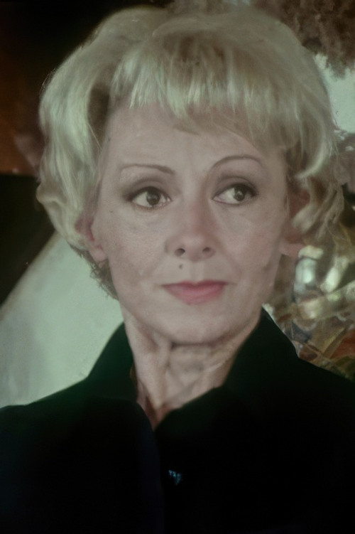 Madeleine Delavaivre profile