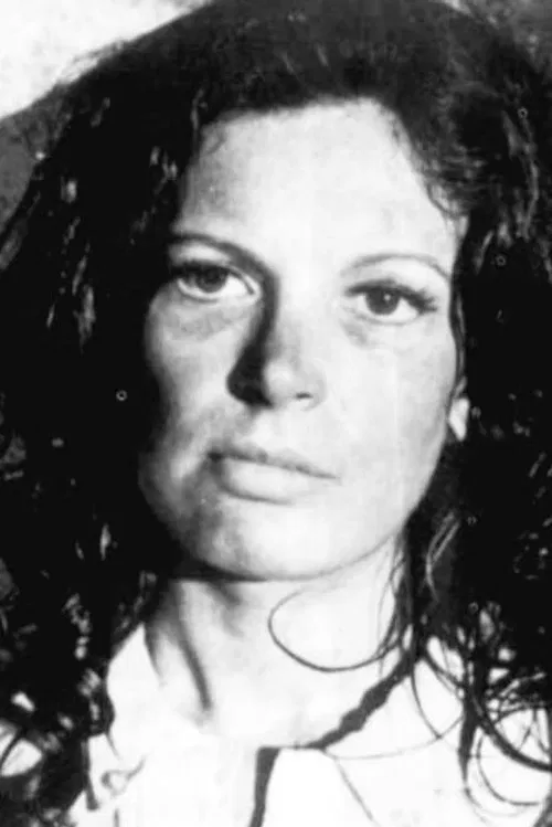 Eva Mondolfi profile