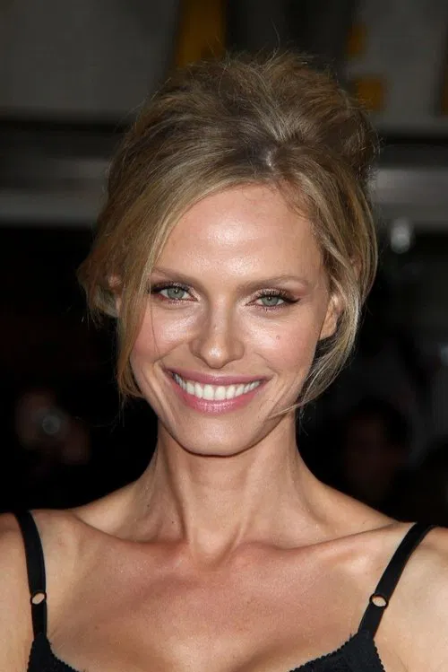 Rachel Roberts profile