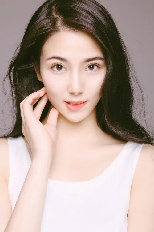 Ziqi Zhou profile
