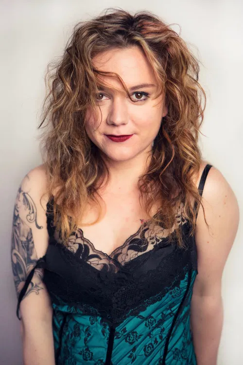 Lydia Loveless profile