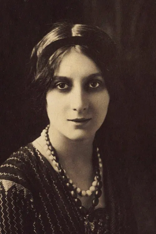 Stacia Napierkowska profile