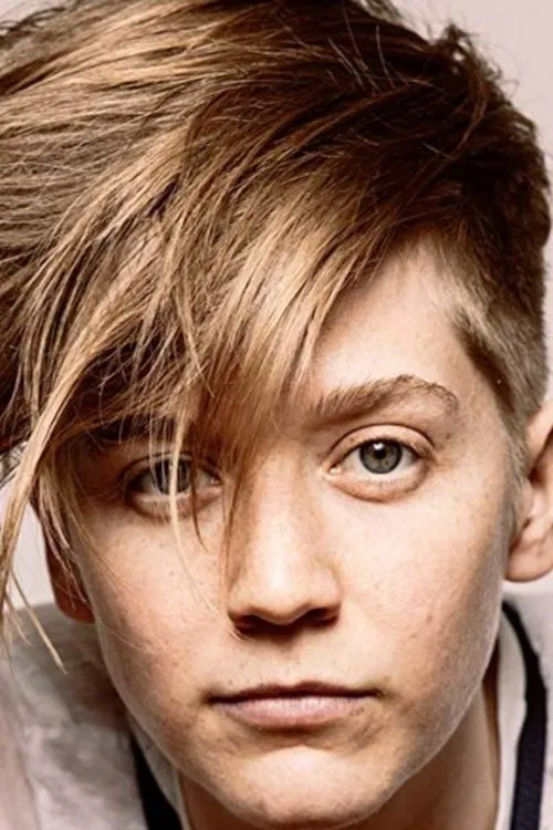 Julia Weldon profile