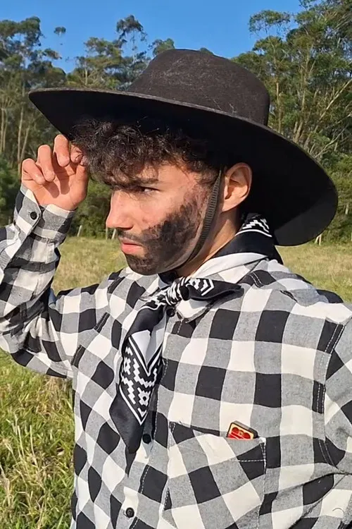 Luiz Gustavo Bittencourt profile