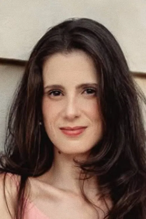 Isabela Prado profile