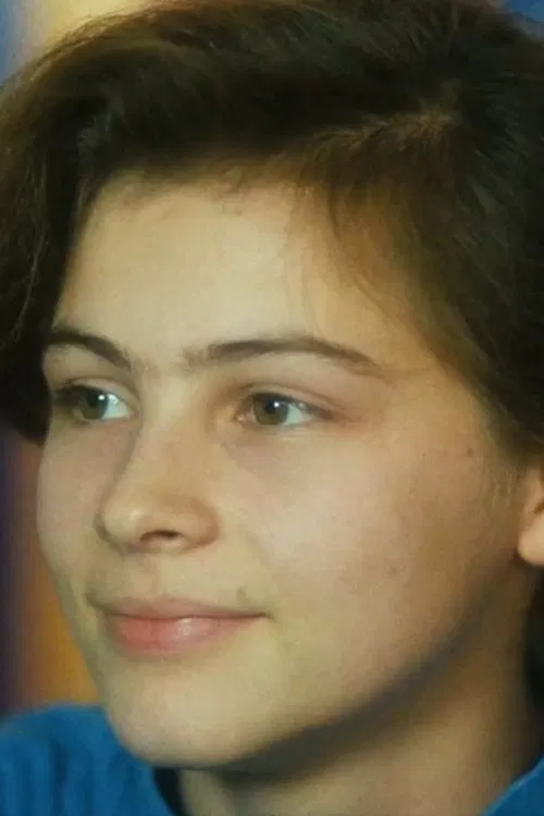 Claudia Teixeira profile