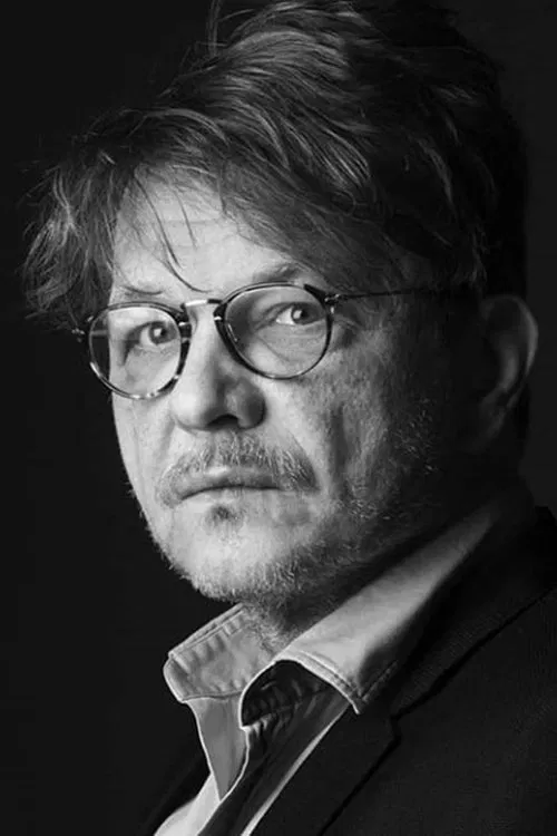 Dragan Bjelogrlić profile