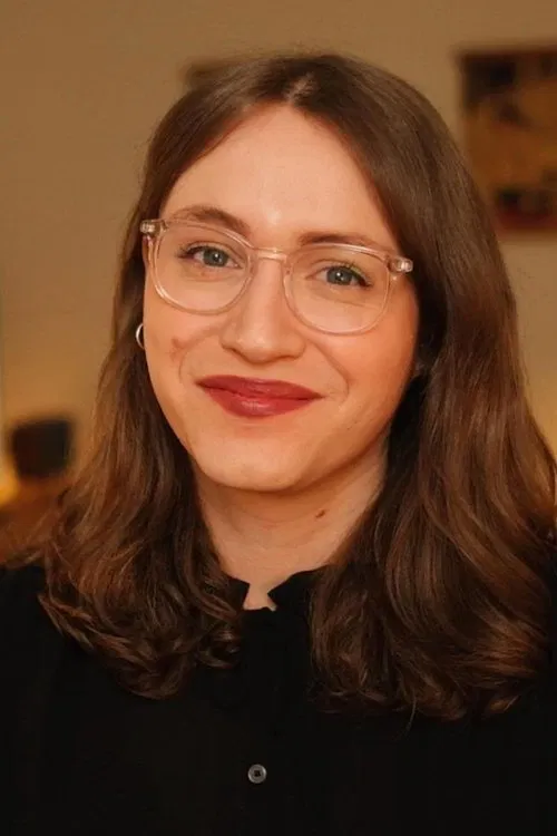 Charlotte McDonnell profile