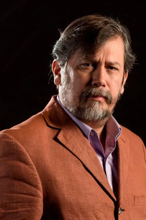 Armando Casas profile