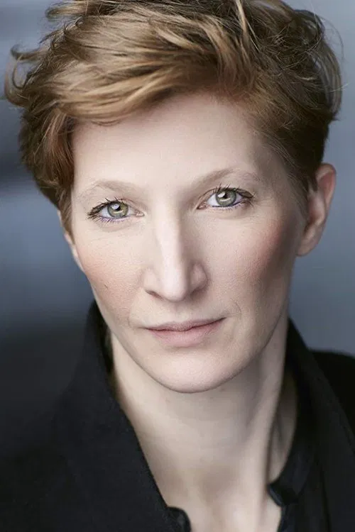 Lisa Reynolds profile