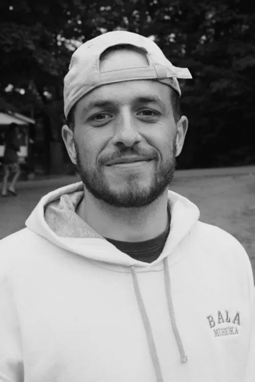 Mark MacElhinney profile