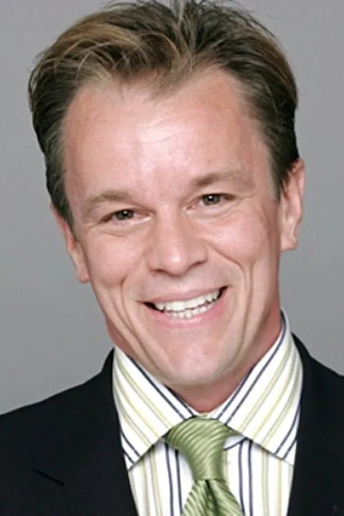 Leif Riddell profile