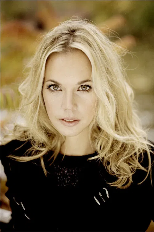 Mojca Erdmann profile