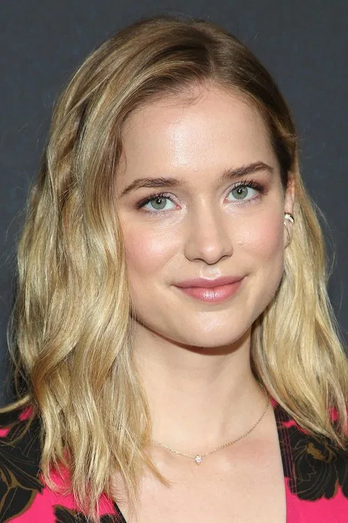 Elizabeth Lail profile