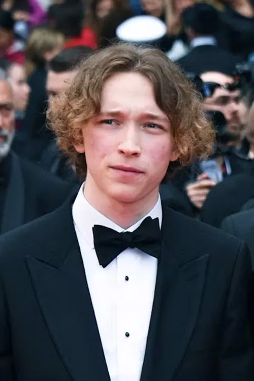 Dashiell Upton profile