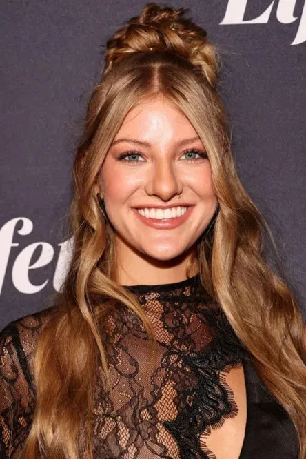 Paige Hyland profile