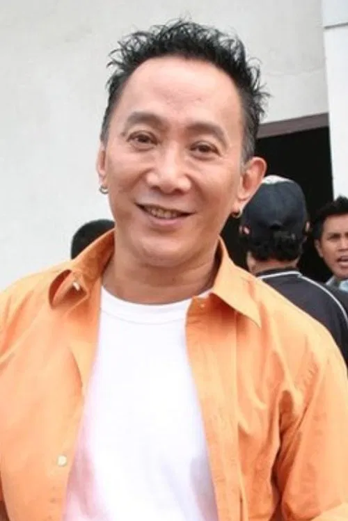 Robby Tumewu profile