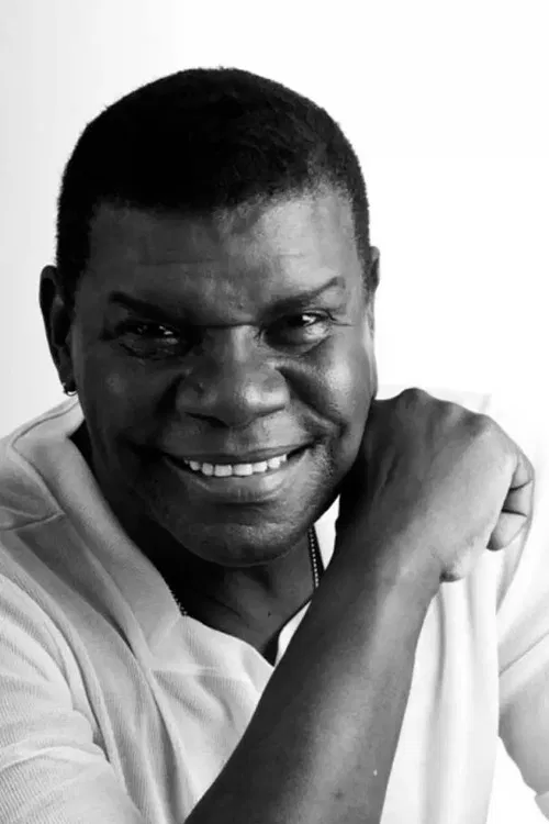 Emílio Santiago profile