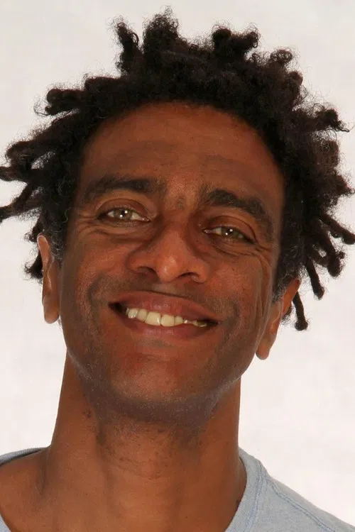 Hélio de la Peña profile