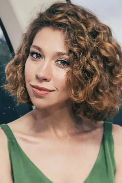 Alina Alekseeva profile