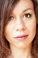 Julianna Ugrin profile