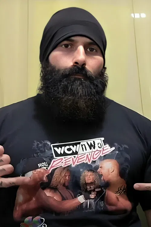 Tom La Ruffa profile