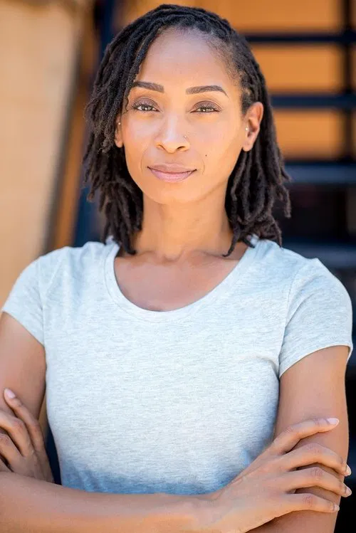 Amanda Manez profile