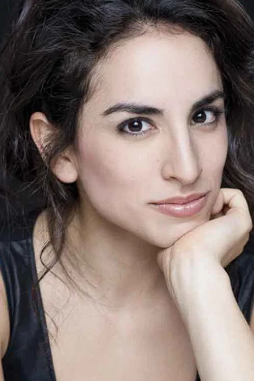 Paula Iwasaki profile