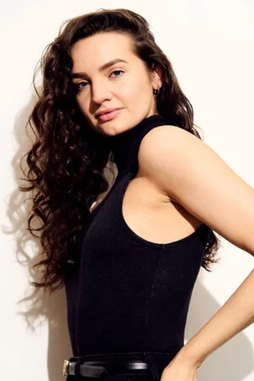 Isabella Olivas profile