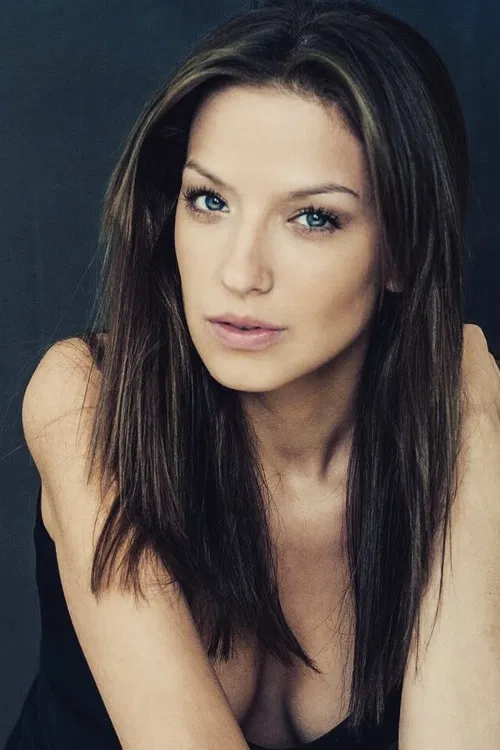 Victoria Ramos profile