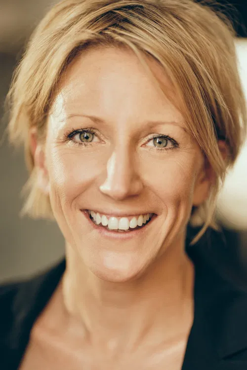 Penelope Rawlins profile