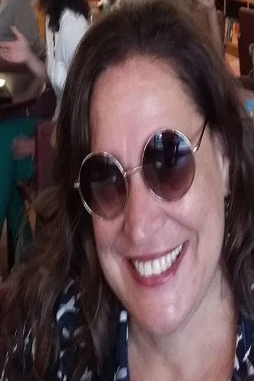 Luiza Lubiana profile