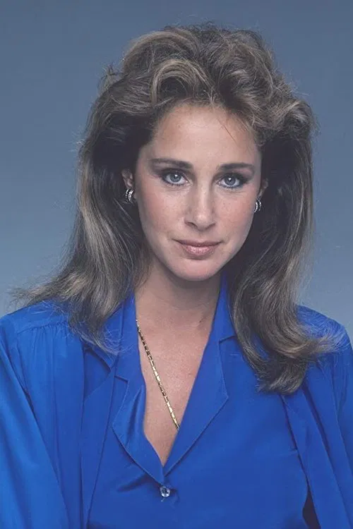 Pamela Bellwood profile