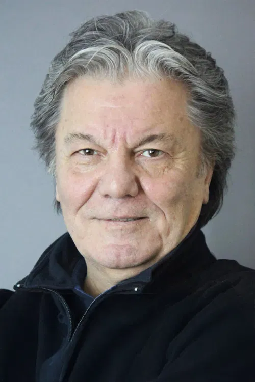 Kazım Akşar profile