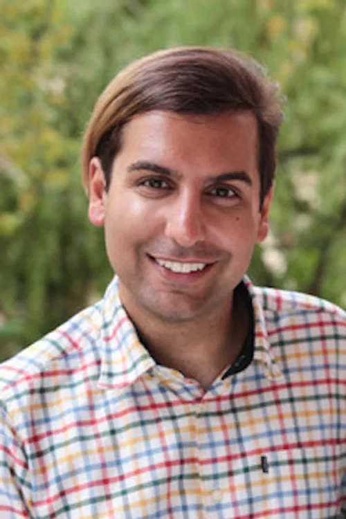 Daniel Paris profile