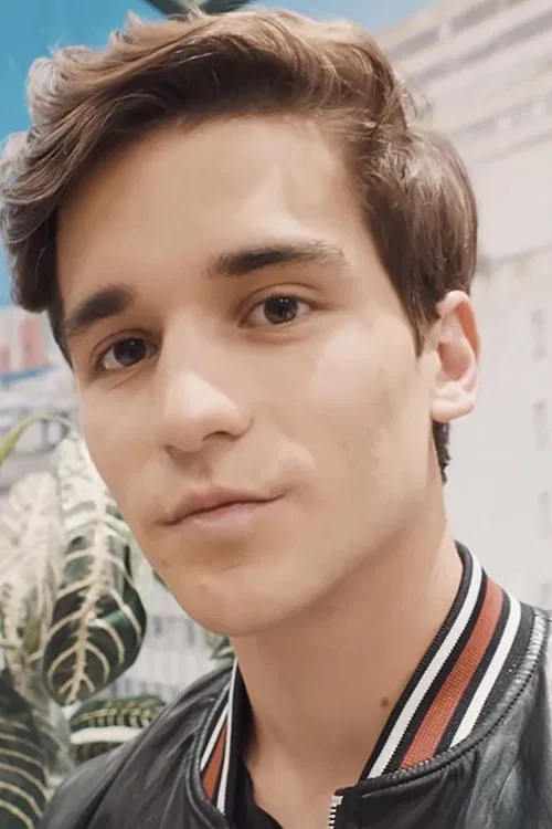 Andrés de la Mora profile