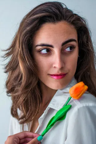 Laura Sparks profile